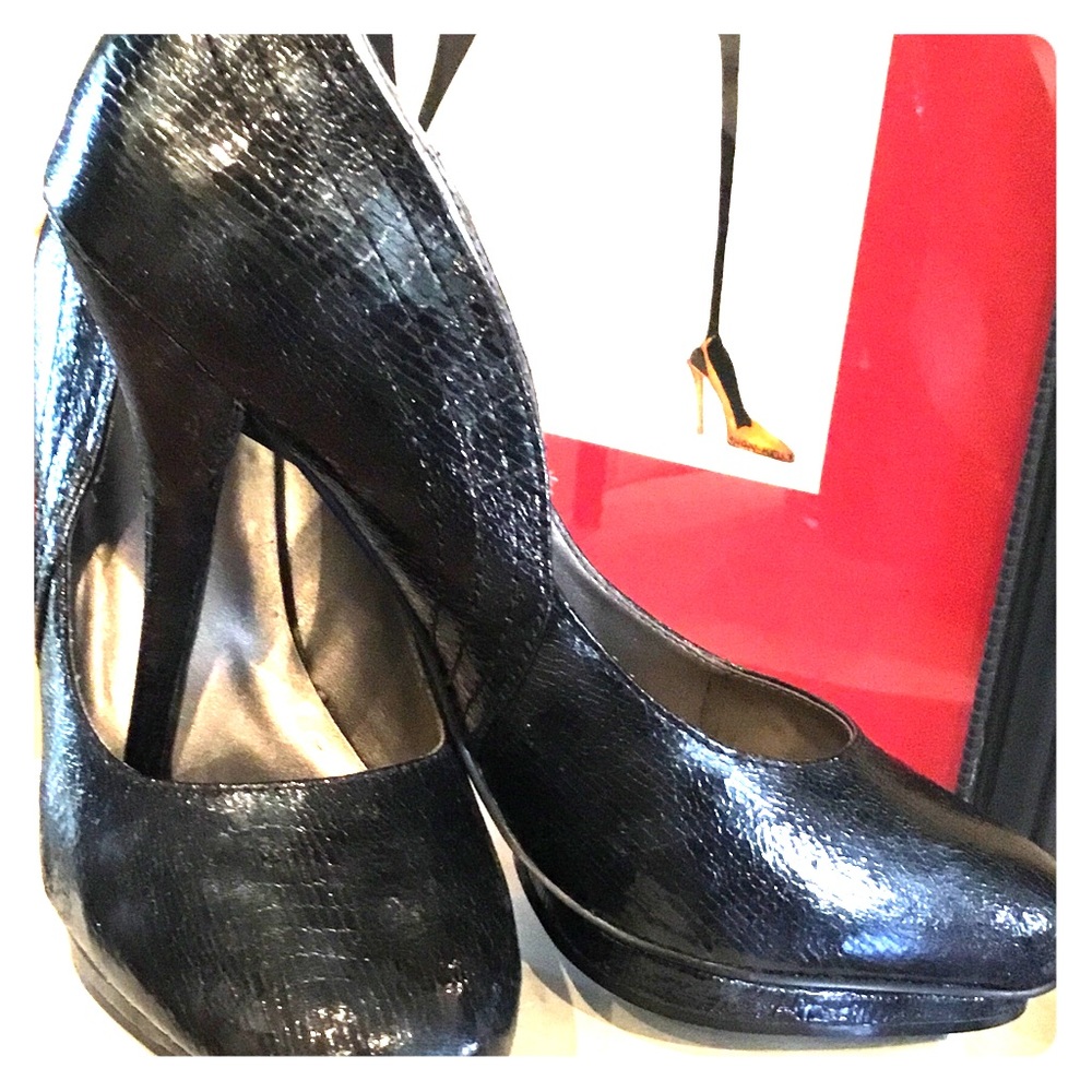 Shoe Dazzle Pumps